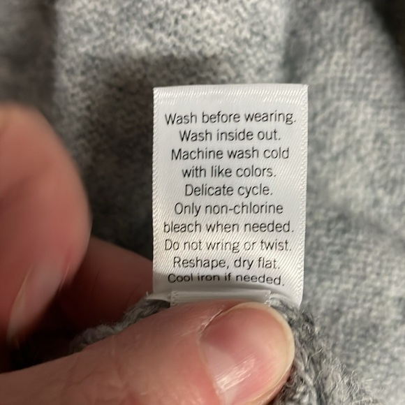 Nine West size small gray cocoon cardigan sweater with pockets - Picture 6 of 8